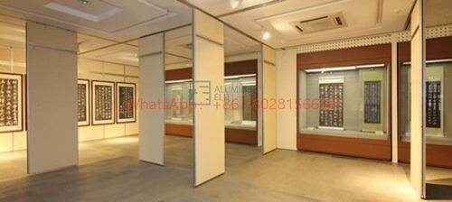 Nieuwste bedrijfsoplossingen over Voor en Na: Een Kamer Transformeren met een Verplaatsbare Muur