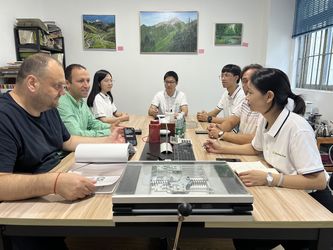 FOSHAN AE PARTITION TECHNOLOGY LIMITED COMPANY productielijn van de fabrikant