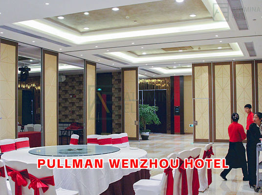 Goede prijs. Pullman Wenzhou Hotel: Akoestische Verplaatsbare Scheidingswand met STC-waarde 42-56dB en 105CM Dikte voor Banketzalen en Tentoonstellingshallen online