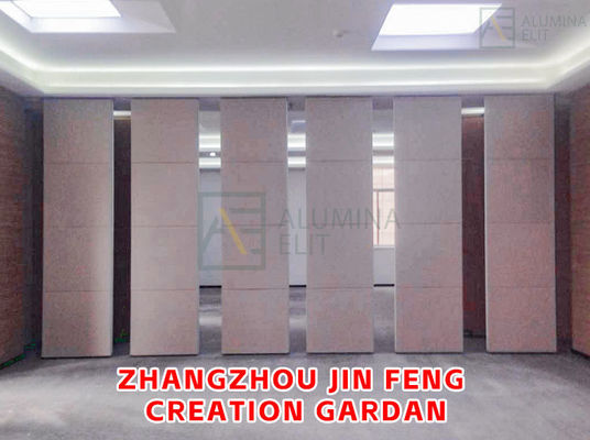 Goede prijs. Houten Bedienbare Akoestische Scheidingswand met tot 18M Hoogte en Q235 Stalen Frame voor Conferentiezalen online