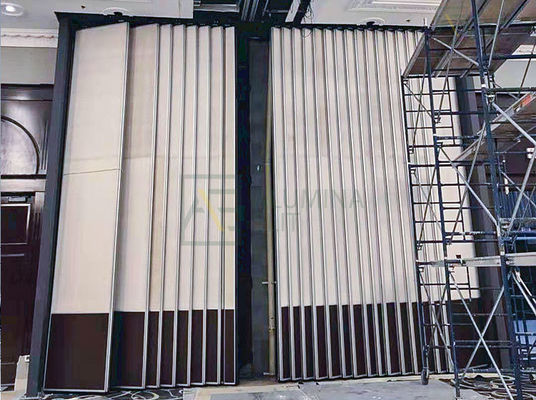 Goede prijs. Aanpasbare Akoestische Scheidingswand met 6061-T6 Aluminiumlegering Frame en 56db Geluidsisolatie online